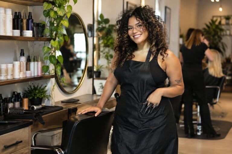 booth-rent-vs-commission-how-texas-stylists-get-paid
